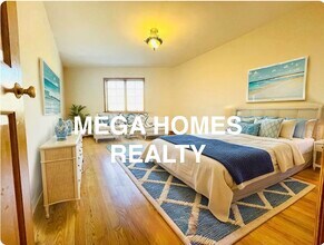 2122 43rd St, Unit 3 in Astoria, NY - Building Photo - Building Photo