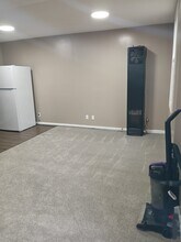 216 N Main St, Unit Apt C in Gloversville, NY - Building Photo - Building Photo