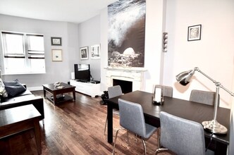 125 Beacon St, Unit 10 in Boston, MA - Building Photo - Building Photo