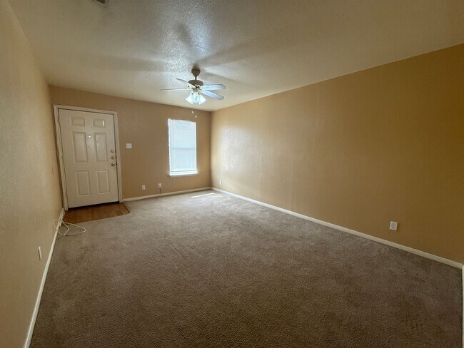 1101 Circle M Dr-Unit -Apt C in Killeen, TX - Building Photo - Building Photo