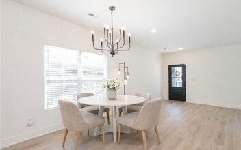 719 E Chestnut St in Jeffersonville, IN - Building Photo - Building Photo