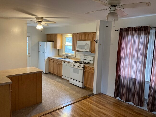 17 Jefferson Pl in Montvale, NJ - Building Photo - Building Photo