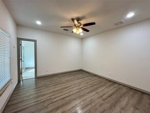 8918 Southview St in Houston, TX - Building Photo - Building Photo