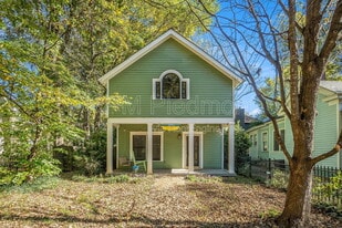 388 Oakland Ave SE in Atlanta, GA - Building Photo