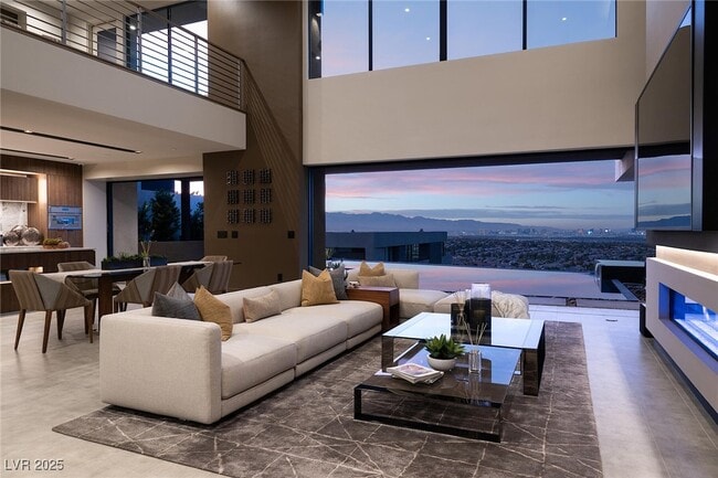 810 Dragons Eye Dr in Henderson, NV - Building Photo - Building Photo