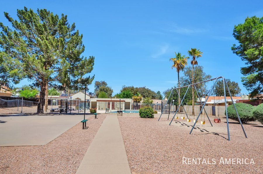 2944 Avenida Destino in Tucson, AZ - Foto de edificio