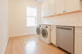 5 Davis Ave, Unit 6 in Brookline, MA - Building Photo - Building Photo