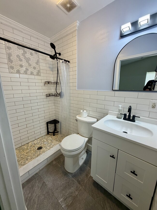 102 Lake Charles Rd in DeLand, FL - Building Photo - Building Photo