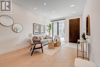 188 Duplex Ave in Toronto, ON - Building Photo - Building Photo
