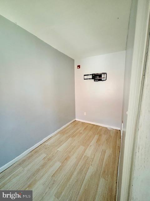 240 W Glenwood Ave in Philadelphia, PA - Building Photo - Building Photo