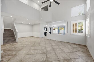 1849 Derbyshire Dr in Las Vegas, NV - Foto de edificio - Building Photo