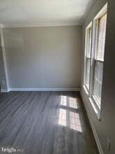 12876 Silvia Loop in Woodbridge, VA - Foto de edificio - Building Photo