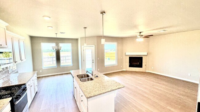 8321 NW 163rd Ter in Edmond, OK - Foto de edificio - Building Photo