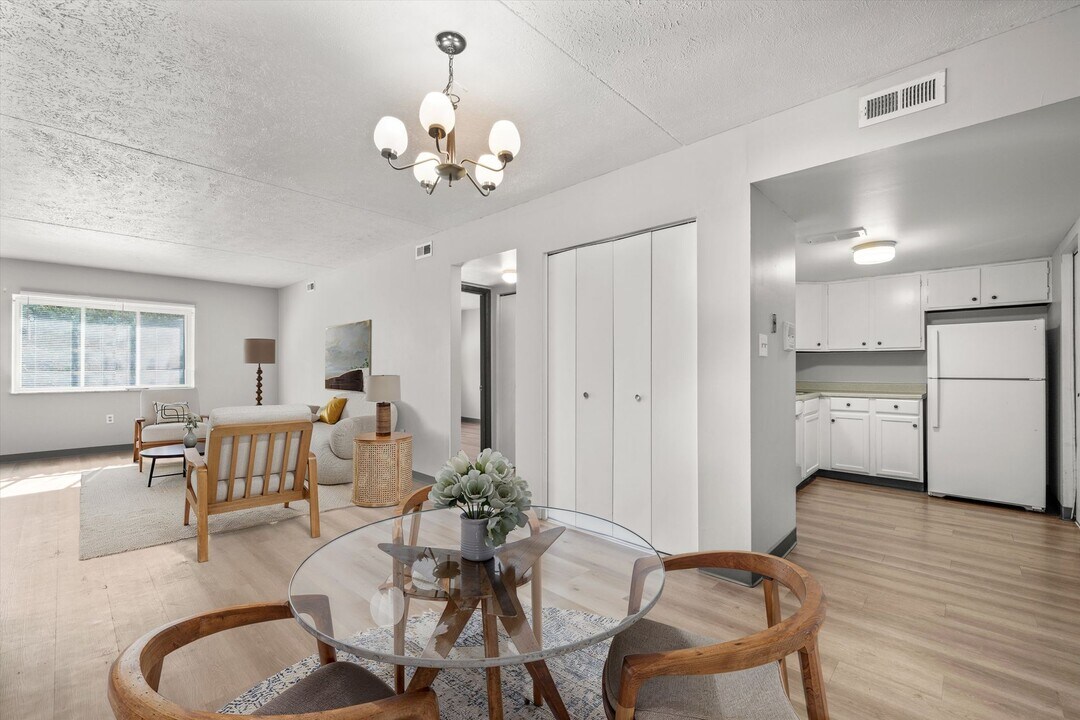 Parkside Apartments in Wilmerding, PA - Building Photo