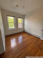 49 S Huntington Ave in Boston, MA - Building Photo - Building Photo