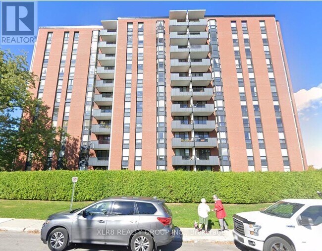 property at 2951 Riverside Dr.
