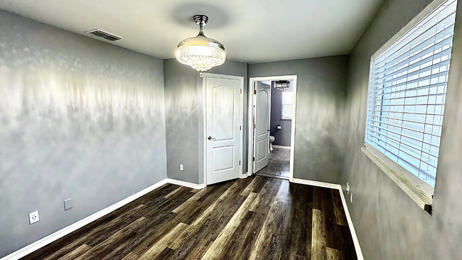 544 SE 5th Ave in Cape Coral, FL - Building Photo - Building Photo
