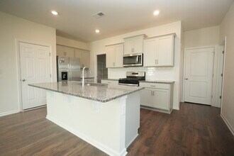 14121 Wilson Mac Ln in Charlotte, NC - Building Photo - Building Photo