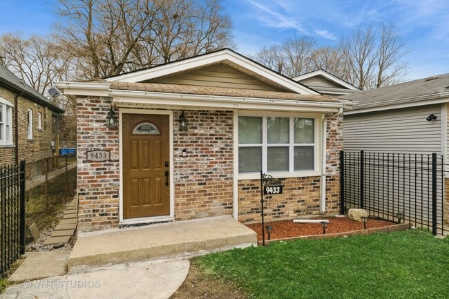 property at 9433 S Burnside Ave