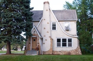 2859 Hayes St NE, Unit 1