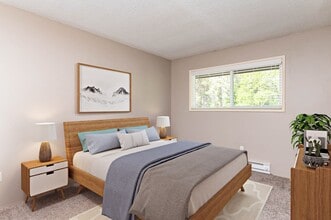 Country Oaks in Beaverton, OR - Building Photo - Building Photo