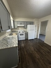 3237 N 84th Terrace in Kansas City, KS - Foto de edificio - Building Photo