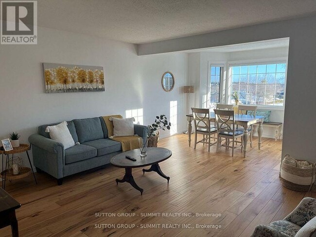 85 Edey St in Arnprior, ON - Building Photo - Building Photo