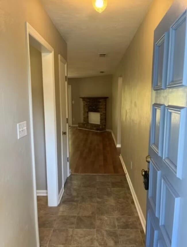 1571 Live Oak Dr in Tallahassee, FL - Building Photo - Building Photo