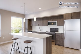 2690 152nd Ave NE in Redmond, WA - Building Photo - Building Photo