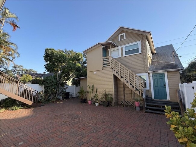 333 9th Ave N, Unit A in St. Petersburg, FL - Building Photo - Building Photo