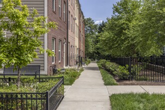 2375 Wyeth St in Silver Spring, MD - Building Photo - Building Photo