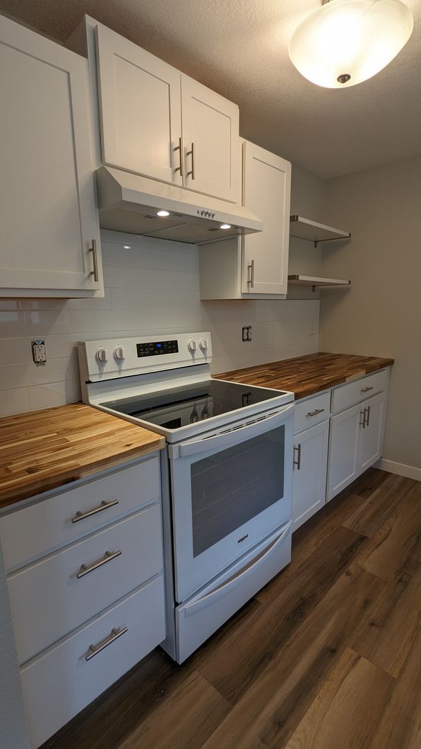 property at 613 NW 9th Ave