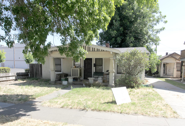 810 6th St in Modesto, CA - Building Photo - Building Photo