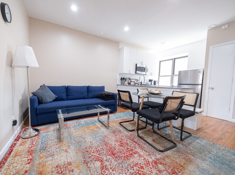 230 W 113th St in New York, NY - Building Photo