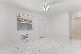 804 NW 2nd Ave in Fort Lauderdale, FL - Foto de edificio - Building Photo