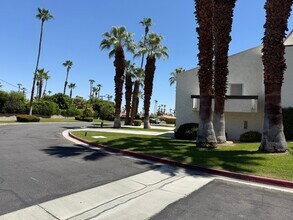 1312 S Camino Real in Palm Springs, CA - Foto de edificio - Building Photo