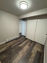 1215 Queen Anne Ave N in Seattle, WA - Foto de edificio - Building Photo