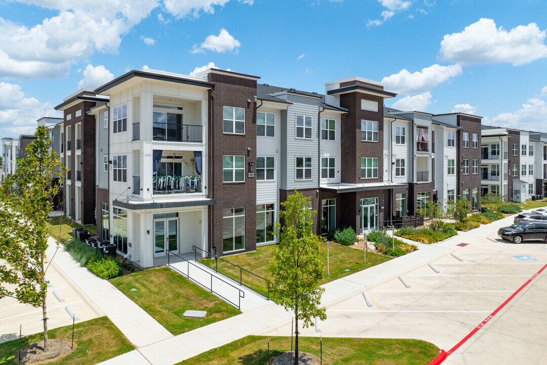 The Merriman in San Marcos, TX - Building Photo