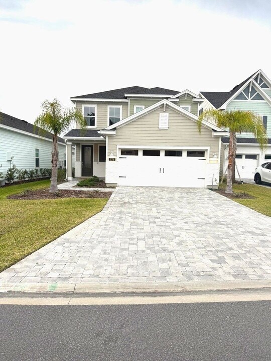 174 Killarney Ave in Saint Johns, FL - Foto de edificio