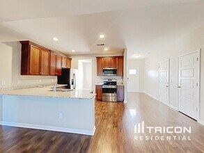 815 Ellyson Dr in Spring Hill, TN - Building Photo - Building Photo