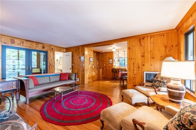property at 1519 S Lake Rd