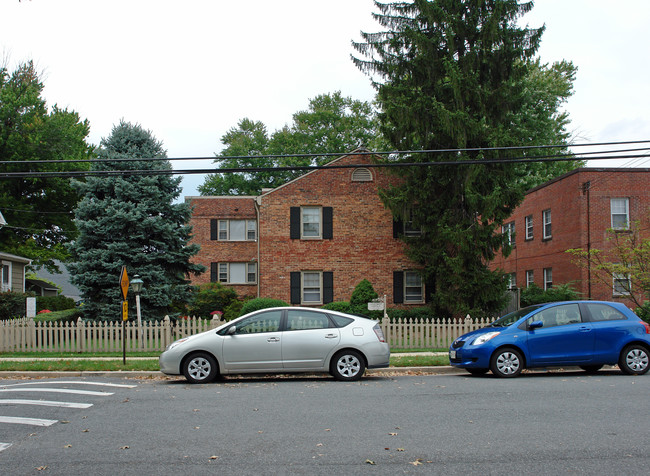 10410 Fawcett St in Kensington, MD - Building Photo - Building Photo