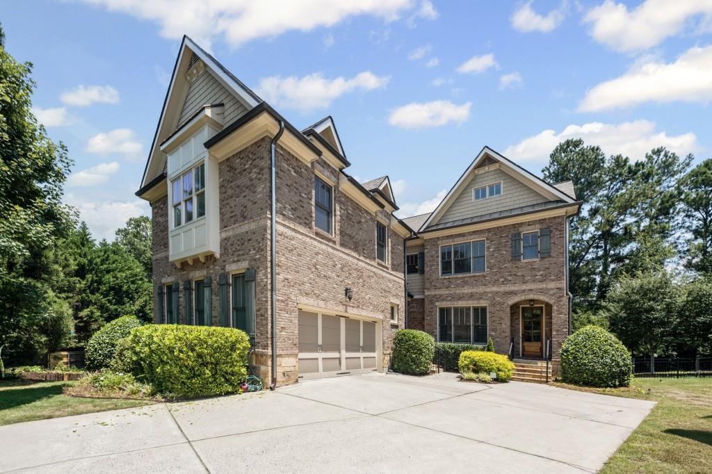 2750 Vinings Orchard Cir SE in Atlanta, GA - Building Photo