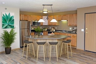 Cottonwood Apartment Homes