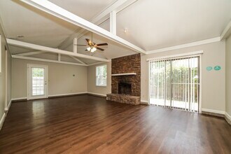 10533 Docksider Dr E in Jacksonville, FL - Building Photo - Building Photo