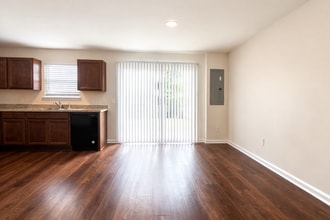 80 Bearing Cir in Port Wentworth, GA - Building Photo - Building Photo