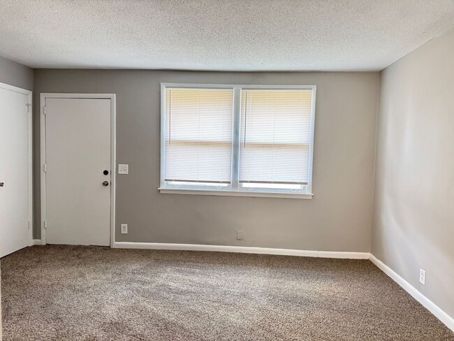 1505 Nichols Dr in Clarksville, TN - Building Photo - Building Photo