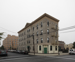 206 Skillman Ave Apartments