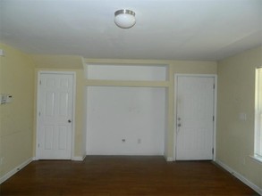 440 Woodlawn Ave NW in Atlanta, GA - Foto de edificio - Interior Photo