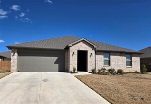 849 Alexandria Ln in Joshua, TX - Building Photo